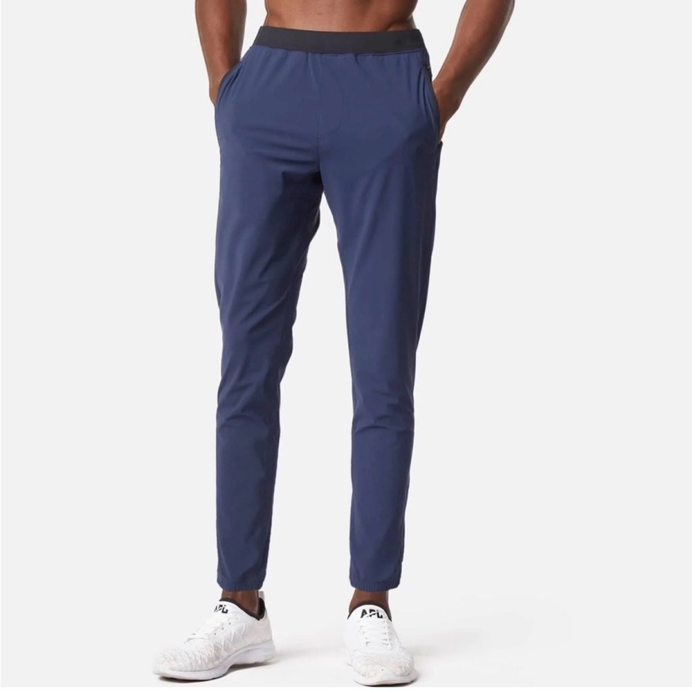 Rhone Versatility Pants Men 2XL Blue Lightweight Stretch Tapered Pocket NWT